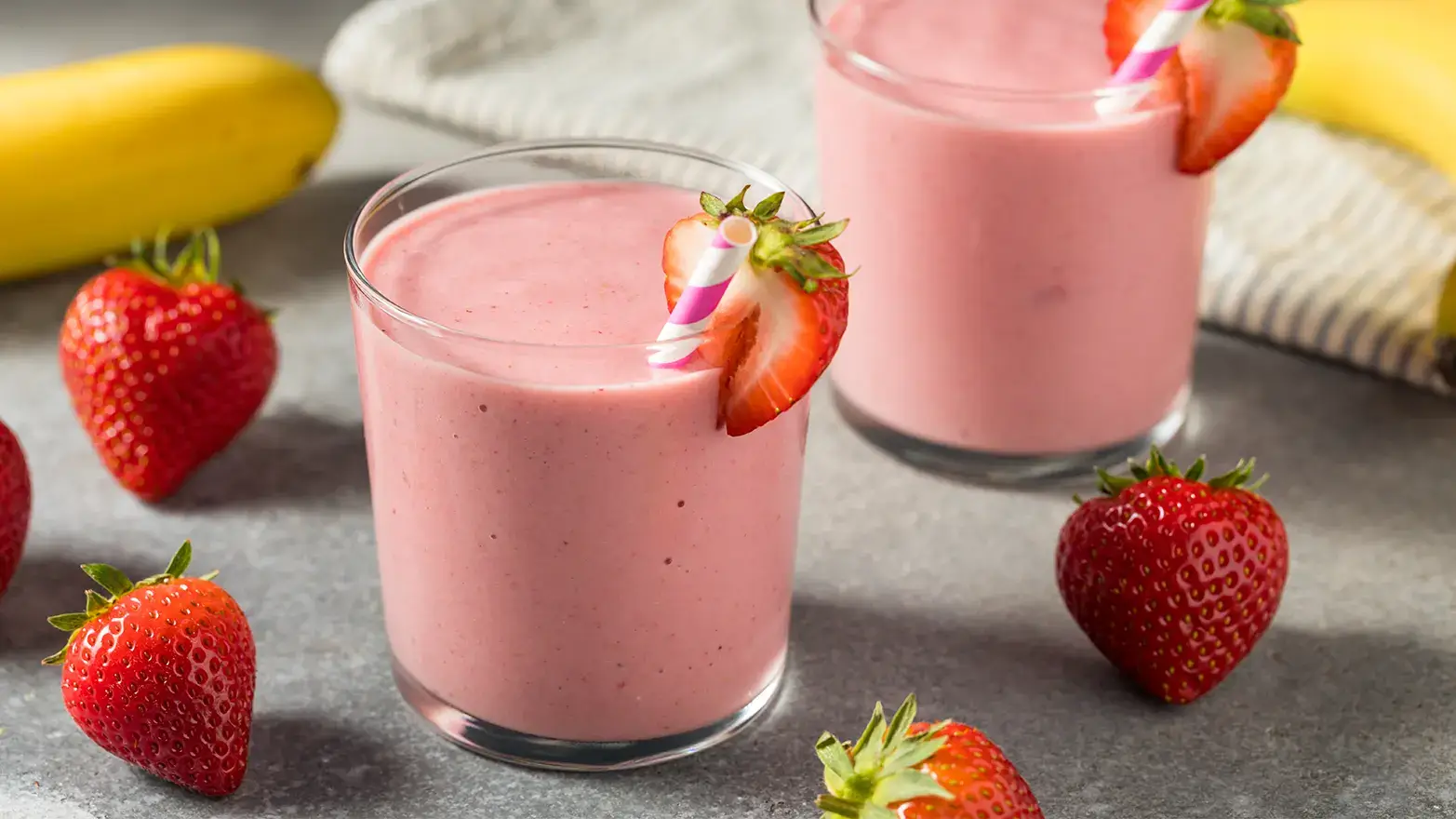 Photo of banana strawberry smoothie