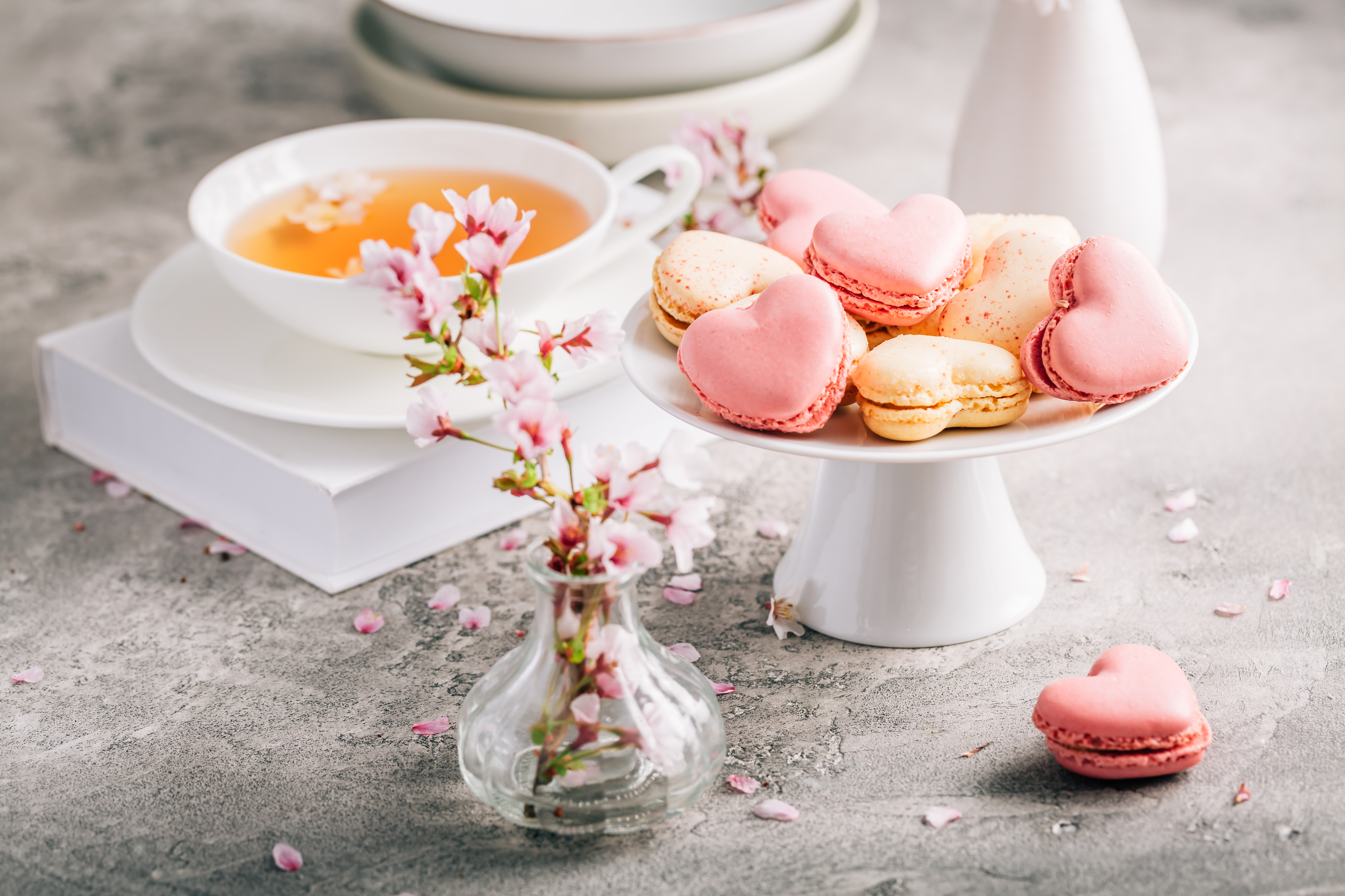 Heart macarons