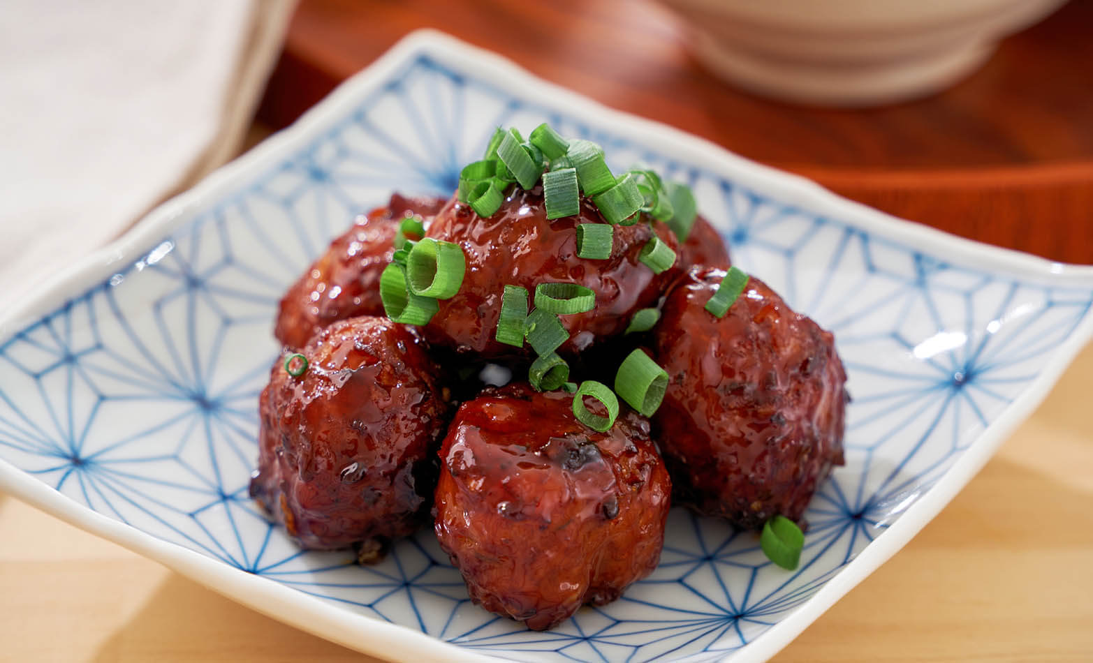 Grape jelly chili meatballs