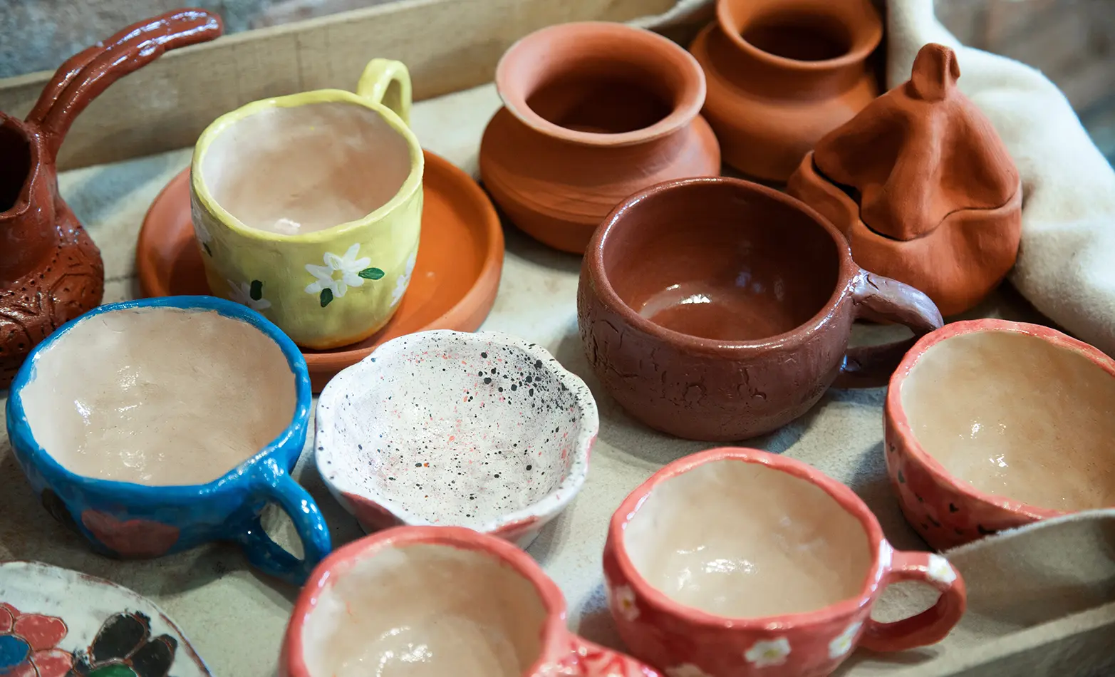 A photo of homemade catchall dishes.
