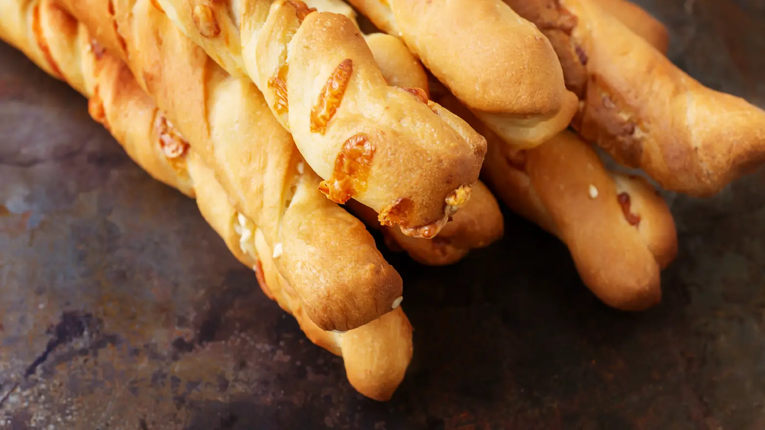 Snake breadsticks