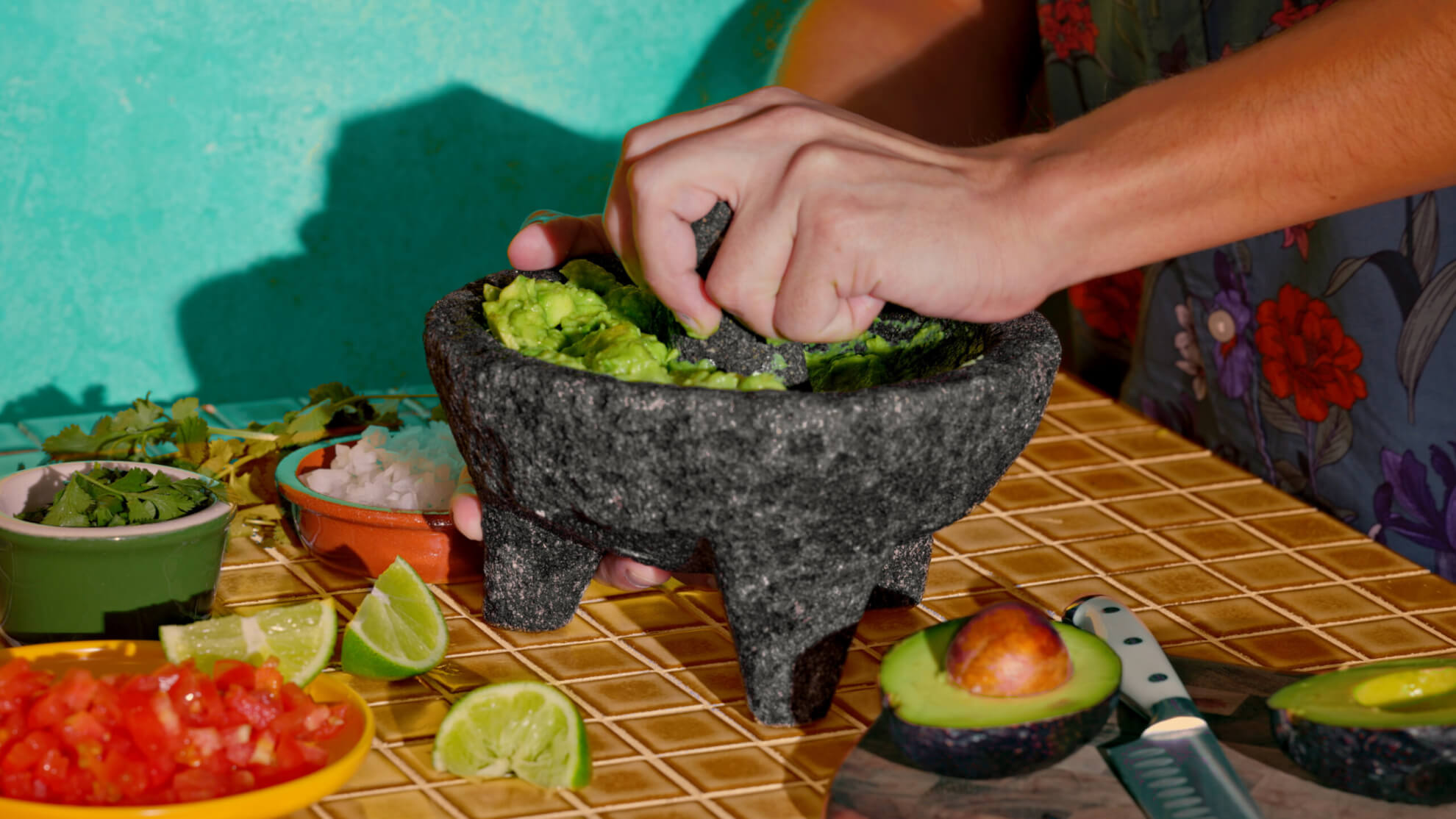 Cinco-de-Mayo-Guac-16x9-1