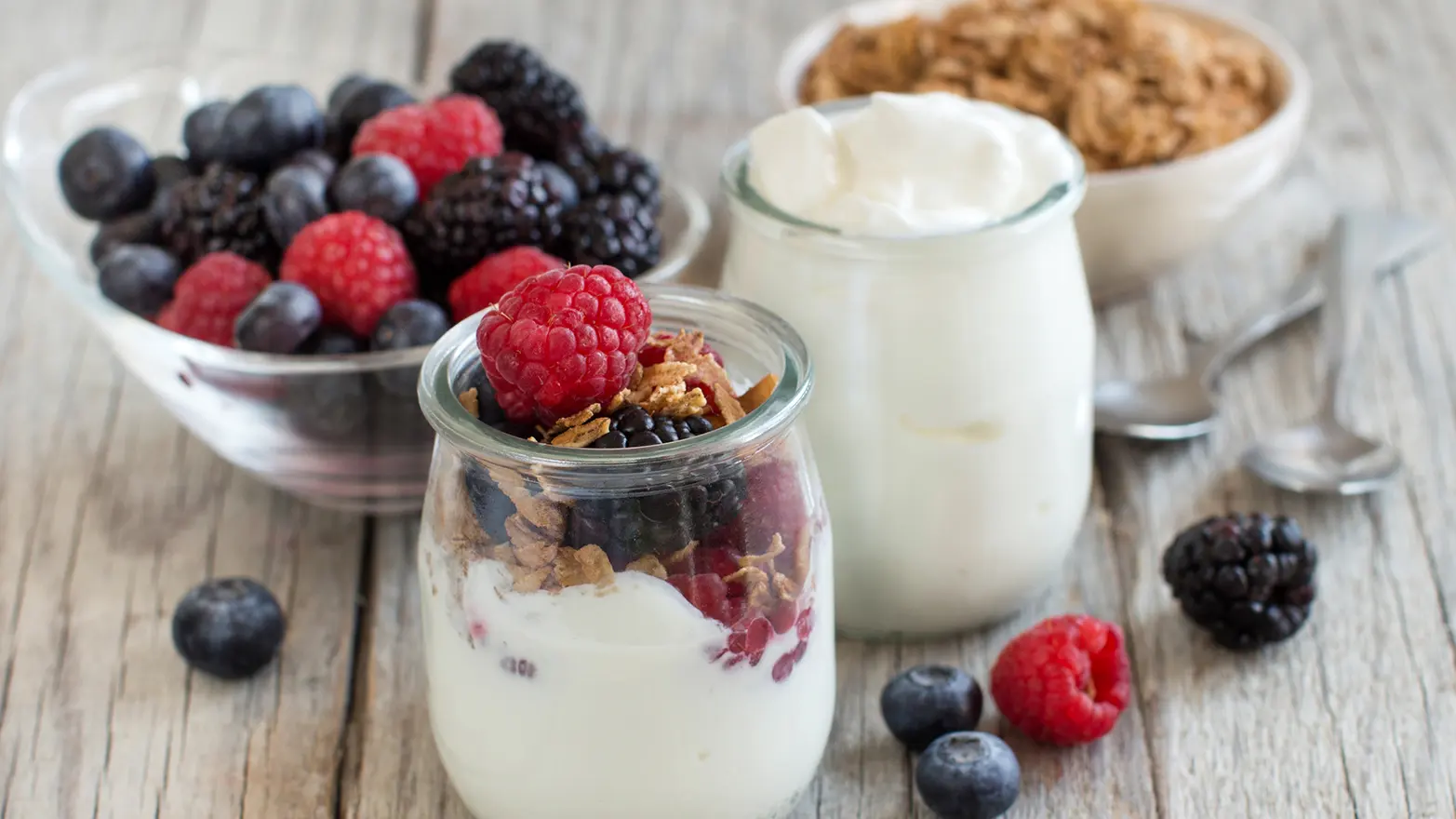 Greek yogurt with berries
