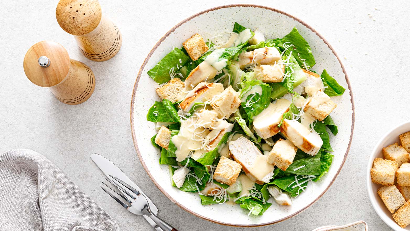 Chicken Caesar salad with creamy dressing