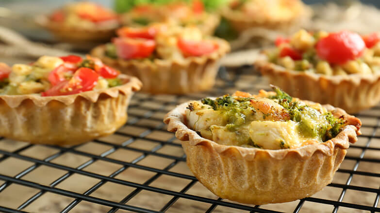 tomato and broccoli mini quiches