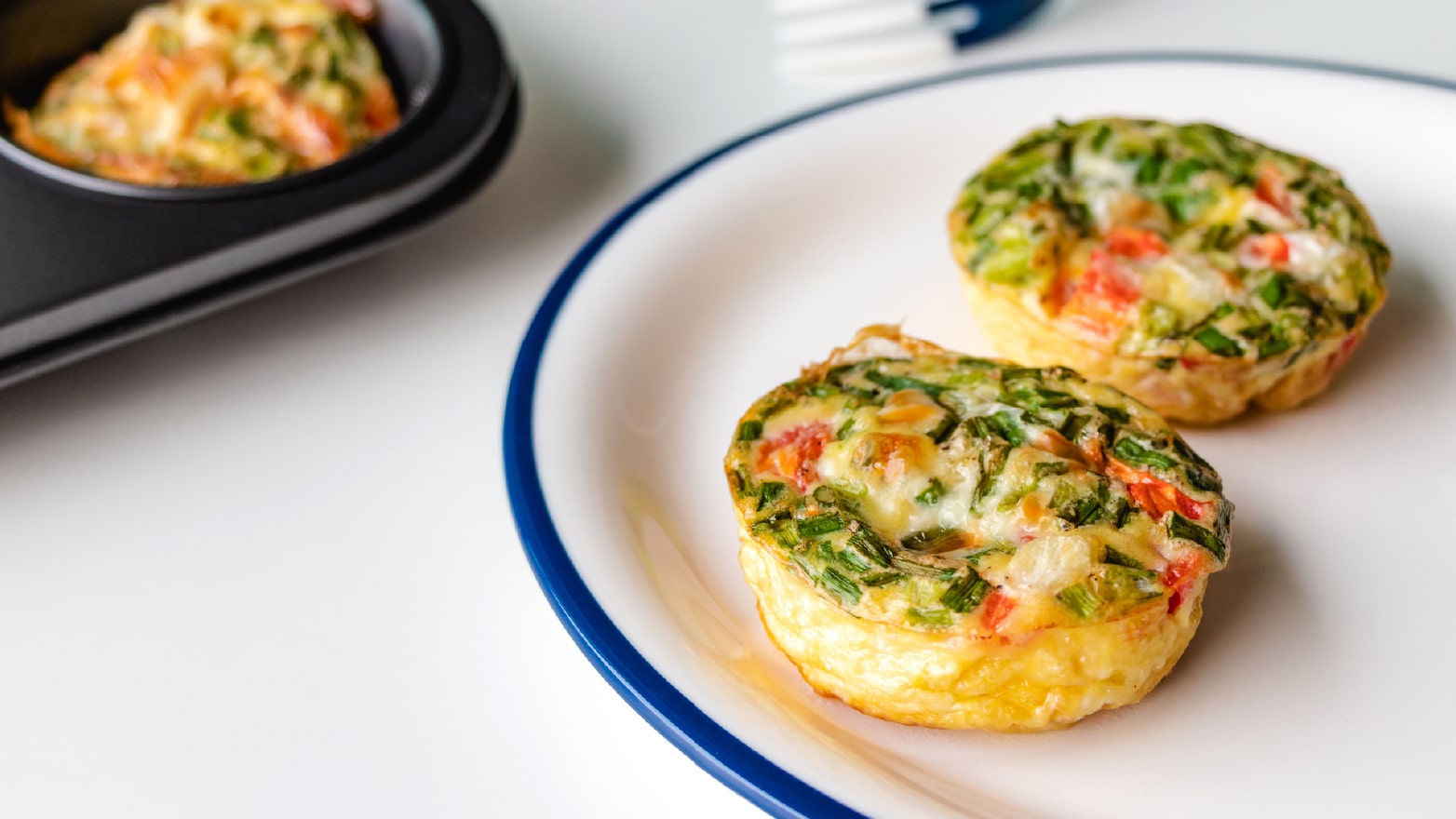 Muffin tin veggie frittatas with spinach