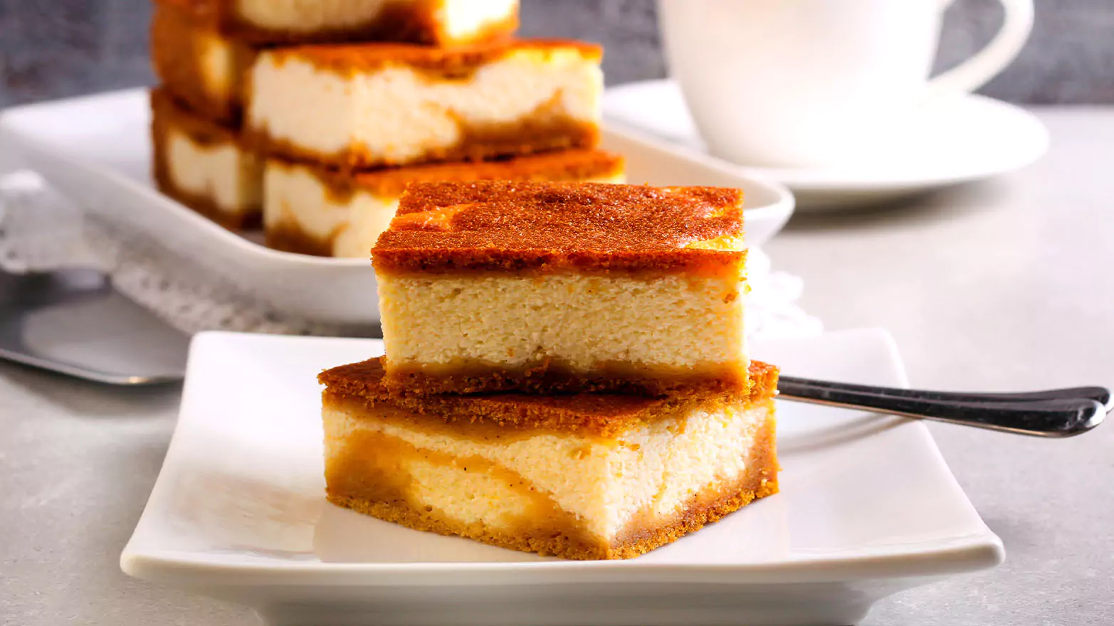 Cream cheese pumpkin bars