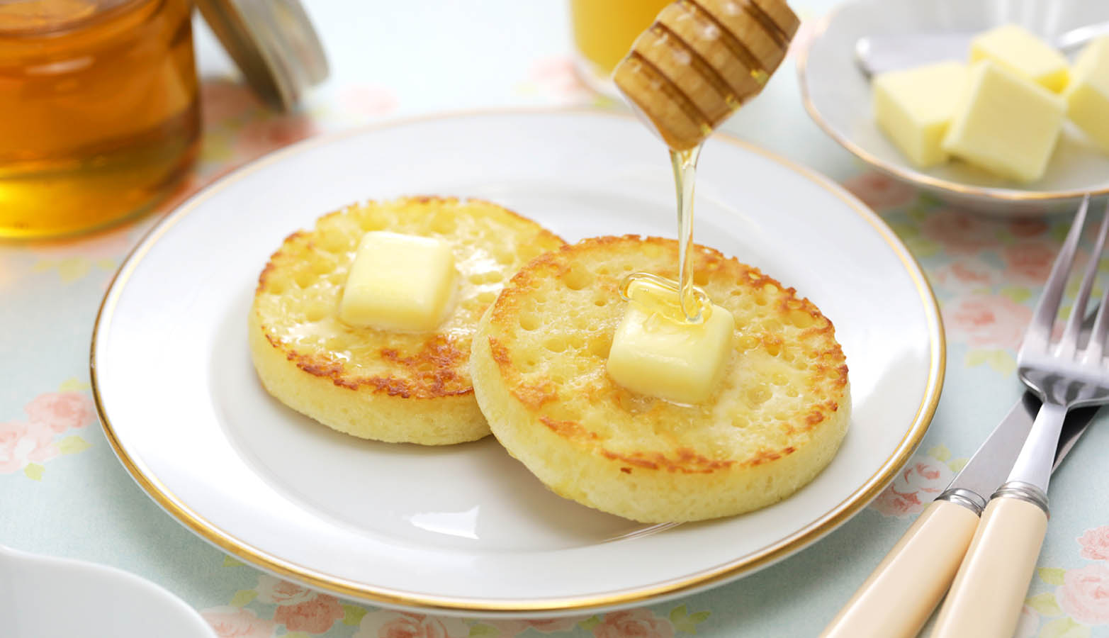 05-crumpets.jpg