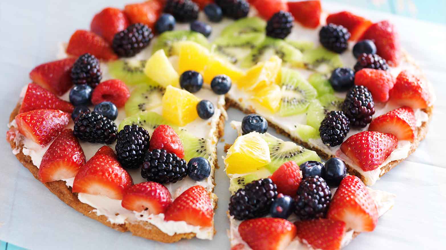 Making fruit pizza for kids.