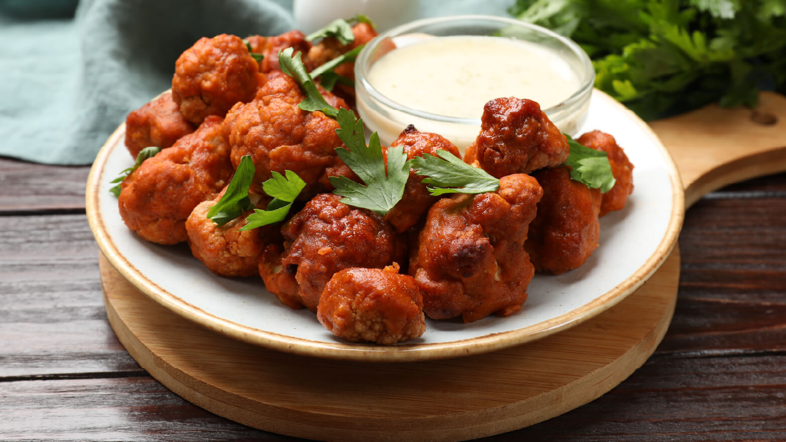 baked buffalo cauliflower bites