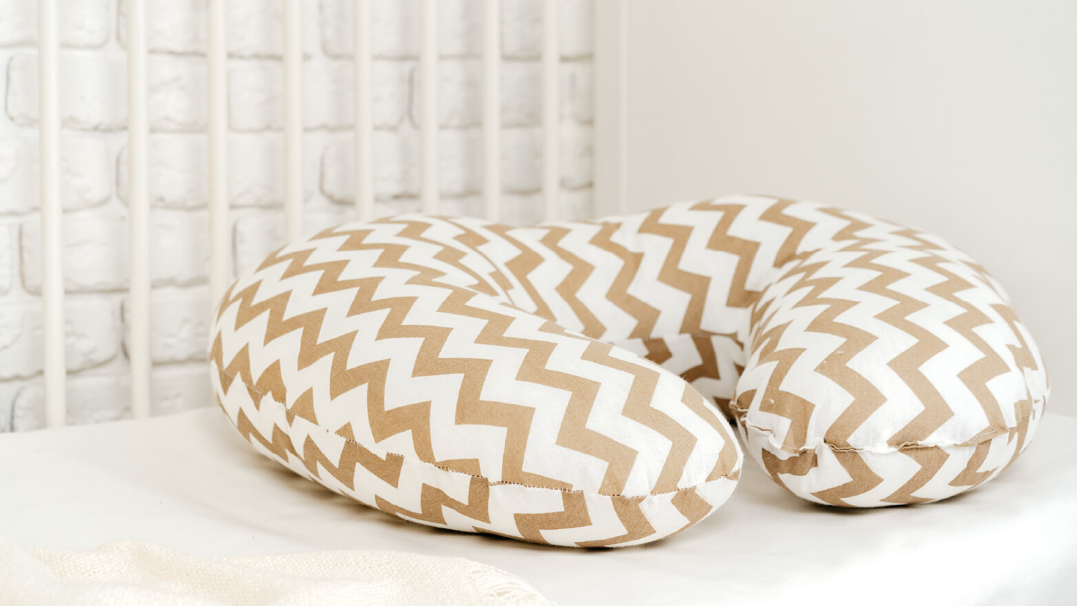 nursing-pillow.jpg