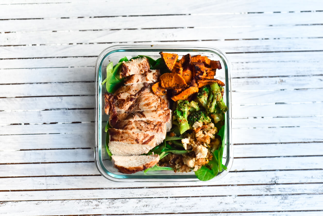 A home-made chicken salad bowl