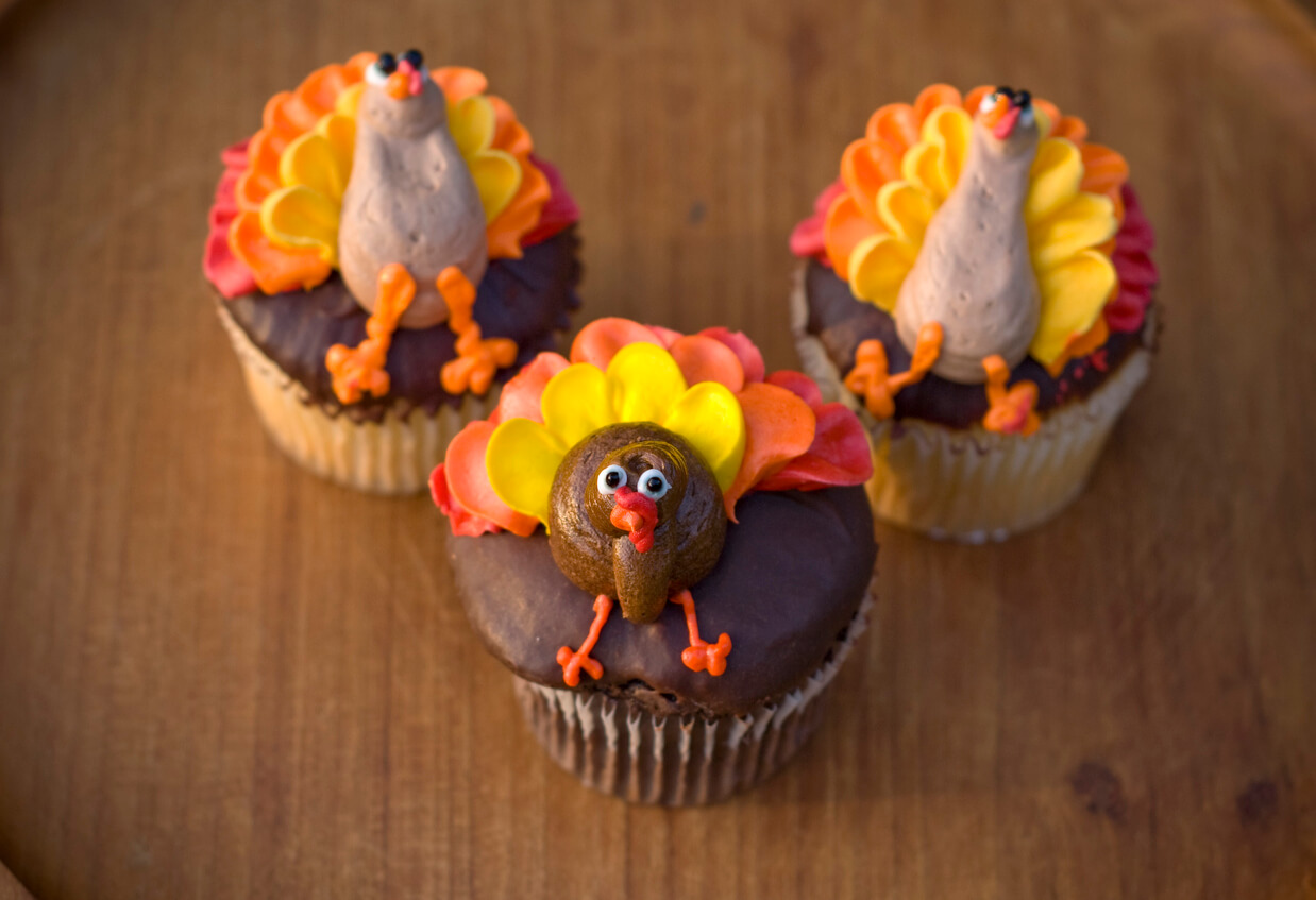 Chocolate turkey cupcakes, the perfect Thanksgiving dinner dessert.