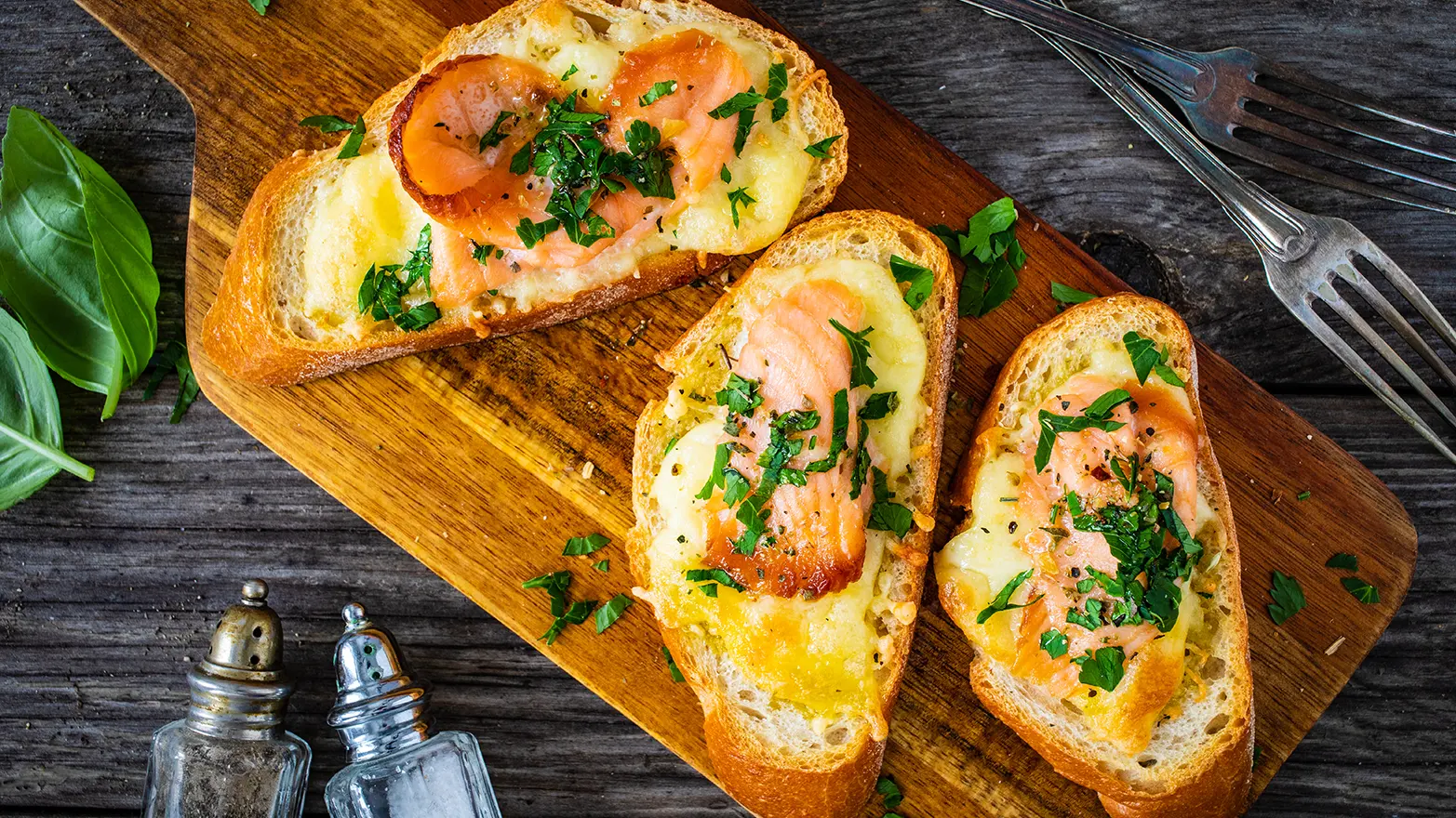 salmon rarebit