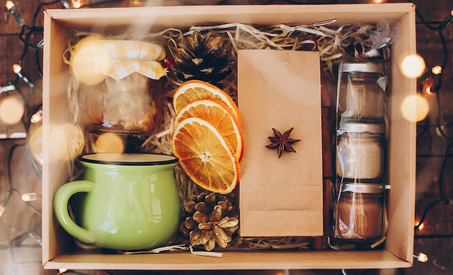 A photo of a mug in a gift set.
