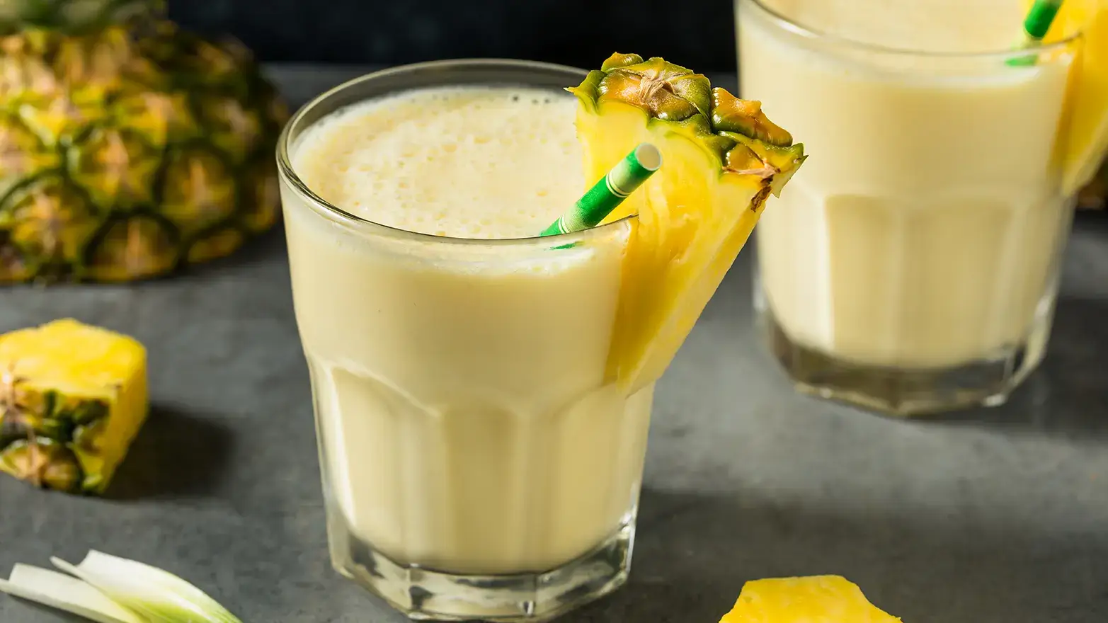 Photo of pina colada mocktail smoothie