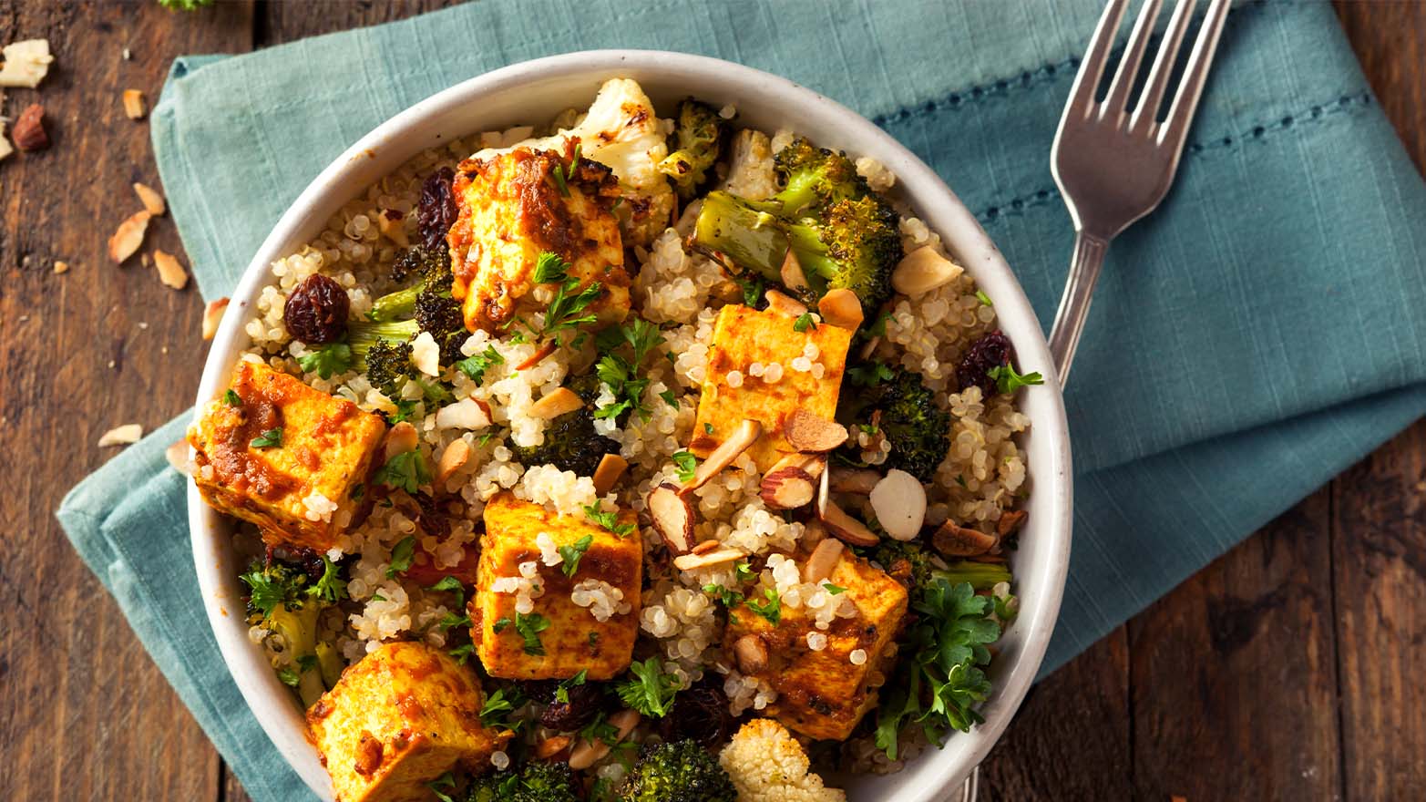quinoa tofu veggie bowls