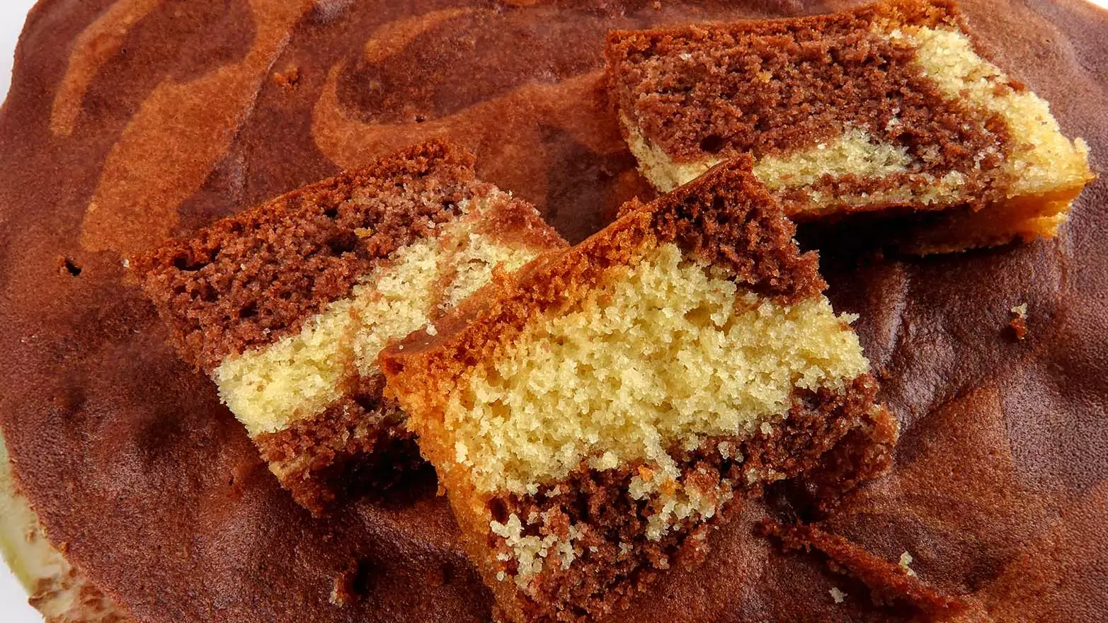 Sour cream coffee cake slices