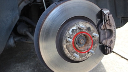 How to Remove & Replace Front Axles on a P1 Volvo (C30/S40/V50/C70)