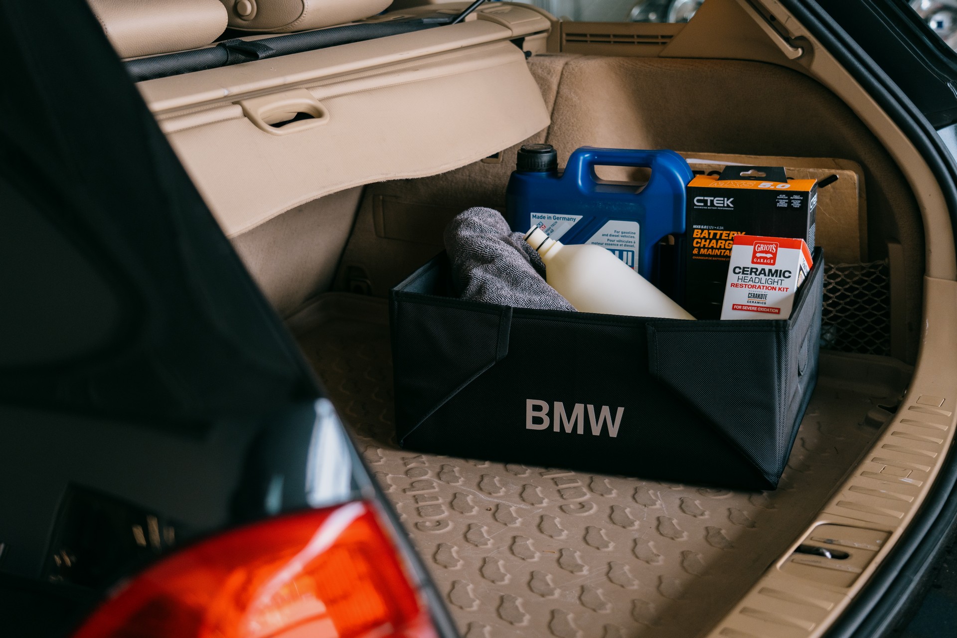 FCP_Euro_2023_Holiday_Gift_Guide_BMW_Collapsable_Box