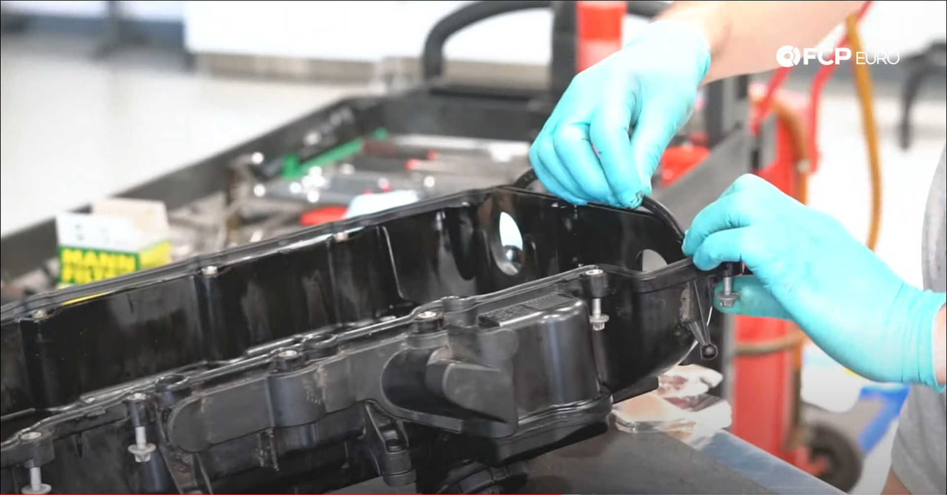 DIY BMW N20 Timing Chain installing the main valve cover gasket