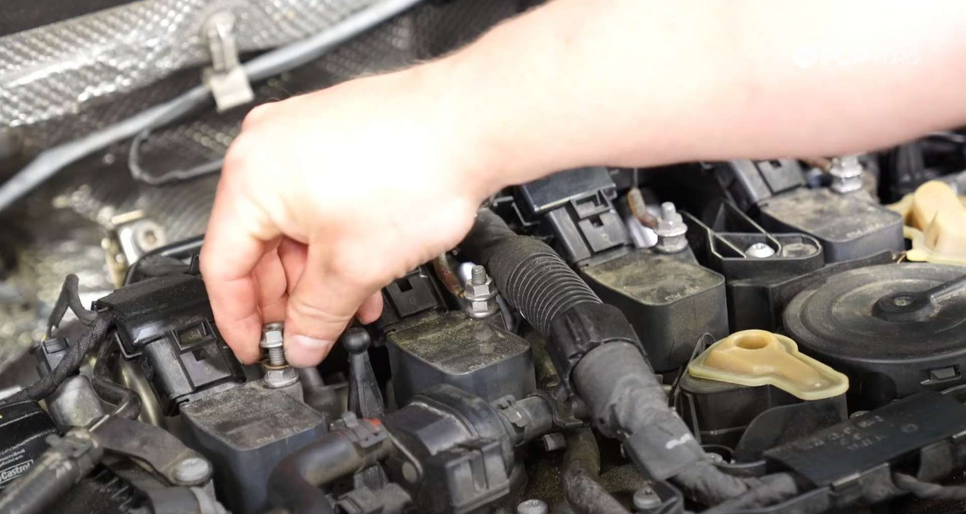 DIY VW/Audi Spark Plugs and Ignition Coils removing the ground wires