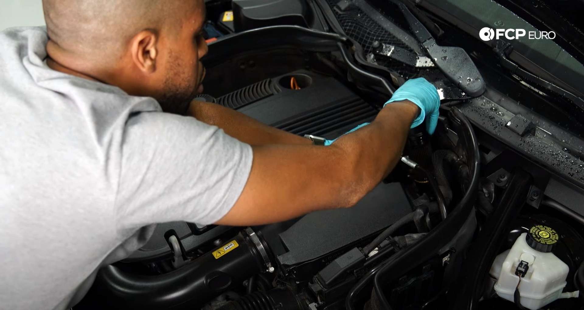 DIY Mercedes M271 Oil Change pulling out the oil filter