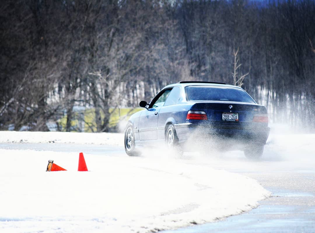 bmw-e36-caged-rally-car-winter-autocross