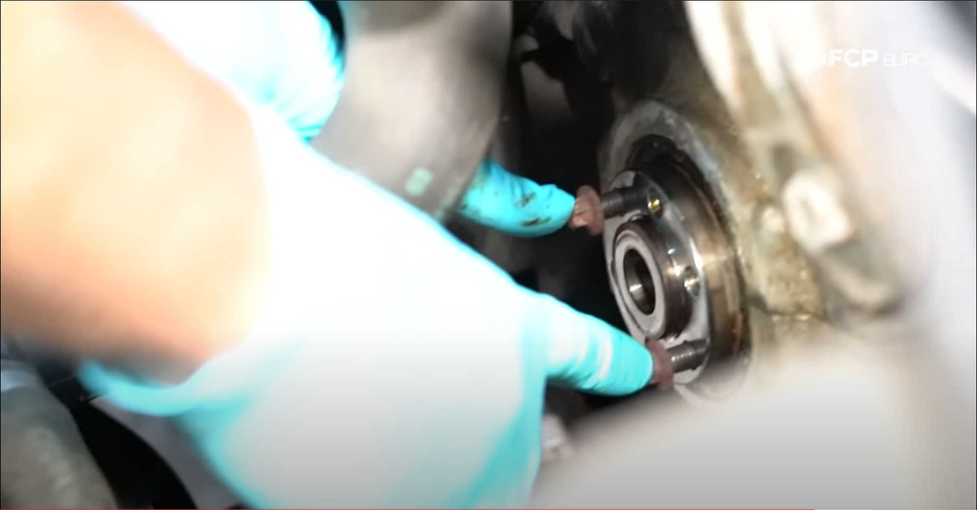 DIY BMW N20 Timing Chain removing the crankshaft pulley mount