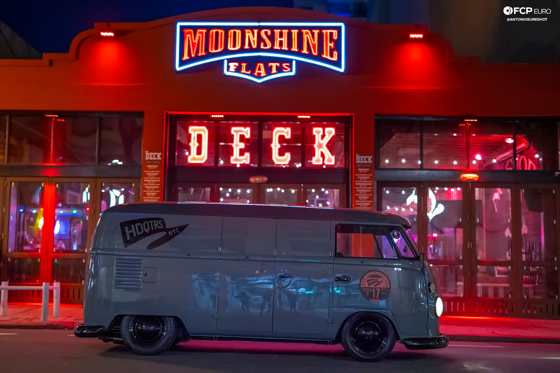 Vw Bus HDQTRS NYC A9A02349
