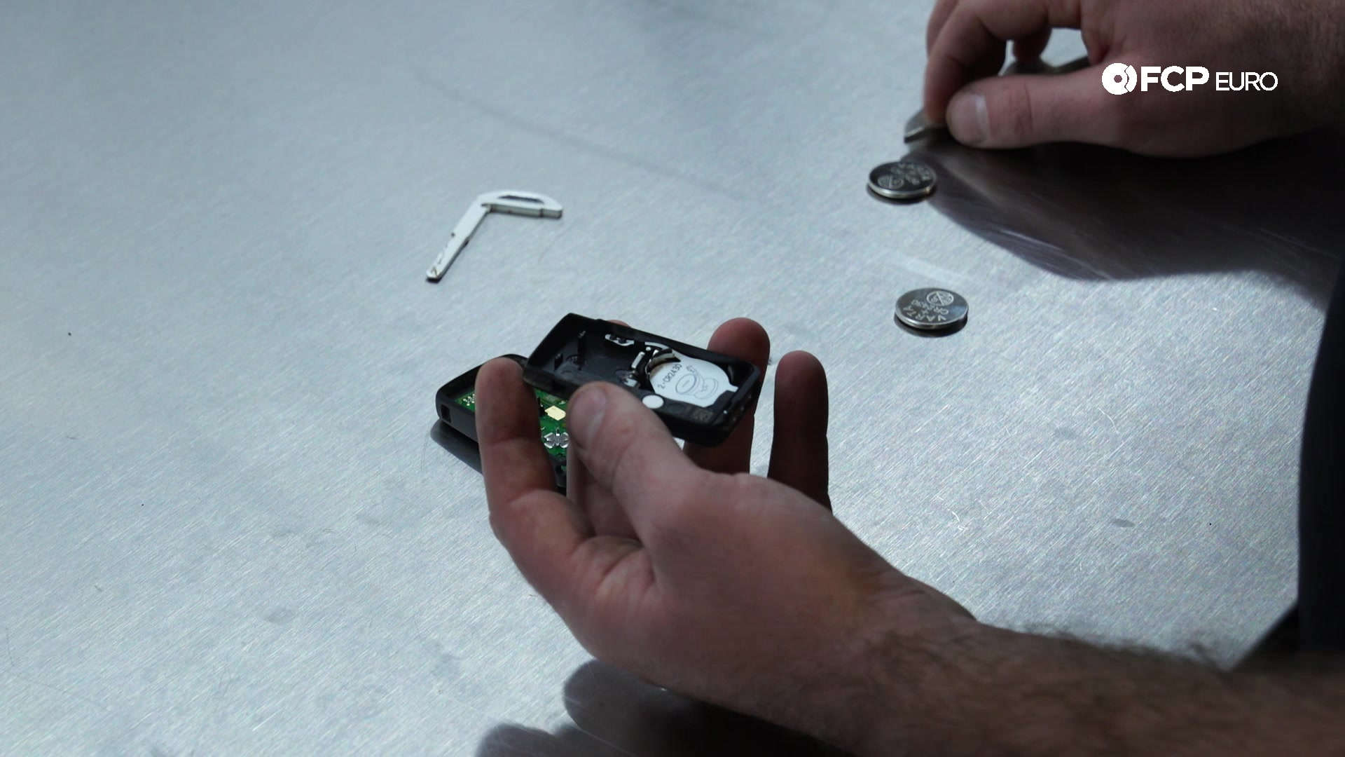 volvo-key-fob-battery-replacement-batteries