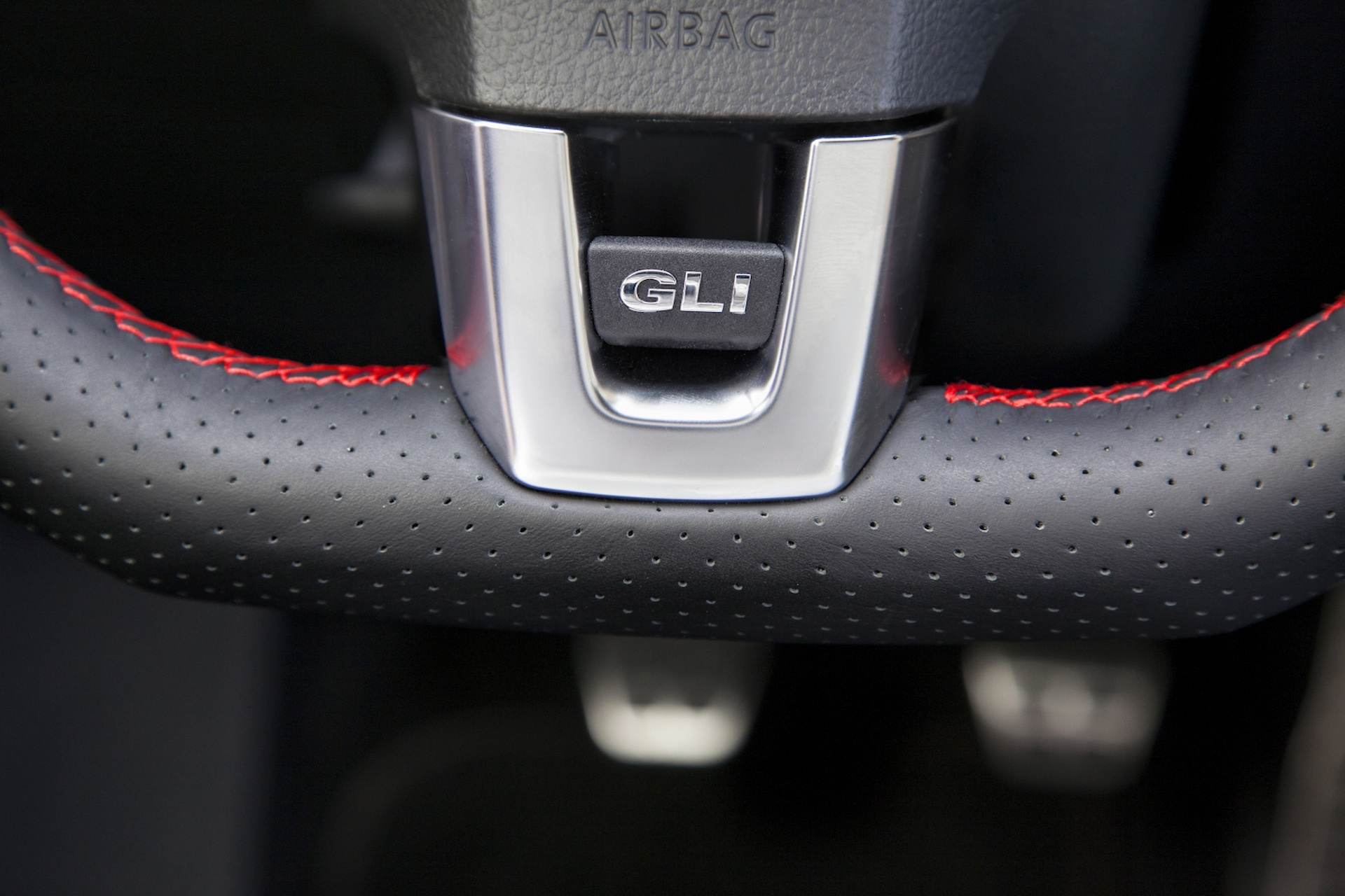 FCP_Euro_Volkswagen_Mk6_Jetta_GLI_Buyers_Guide_Steering_Wheel