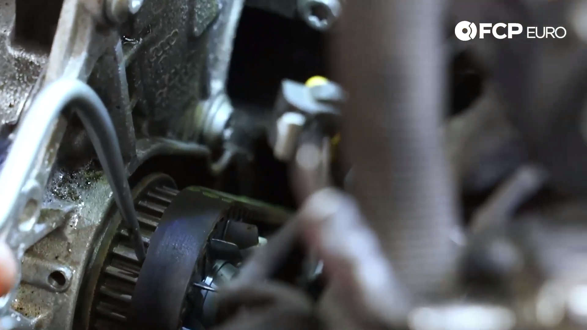 04-vw-mk7-gti-water-pump-balance-shaft-belt-removal