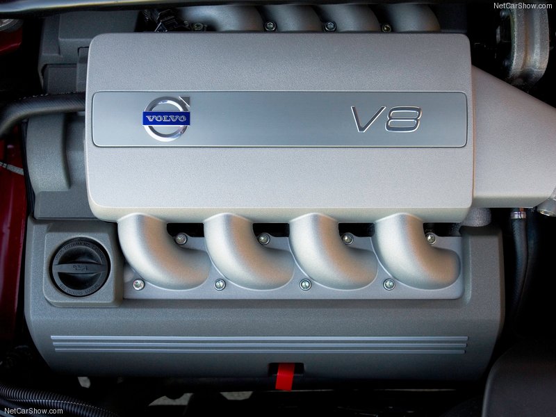 Volvo Yamaha B8444S V8