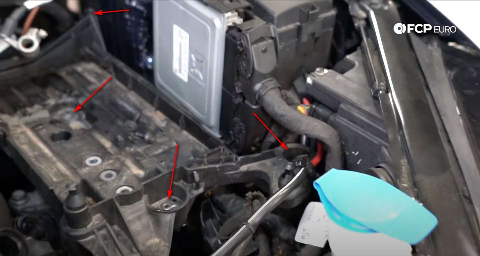 05-DIY_VW_GTI_Clutch-Job-Removing-Battery