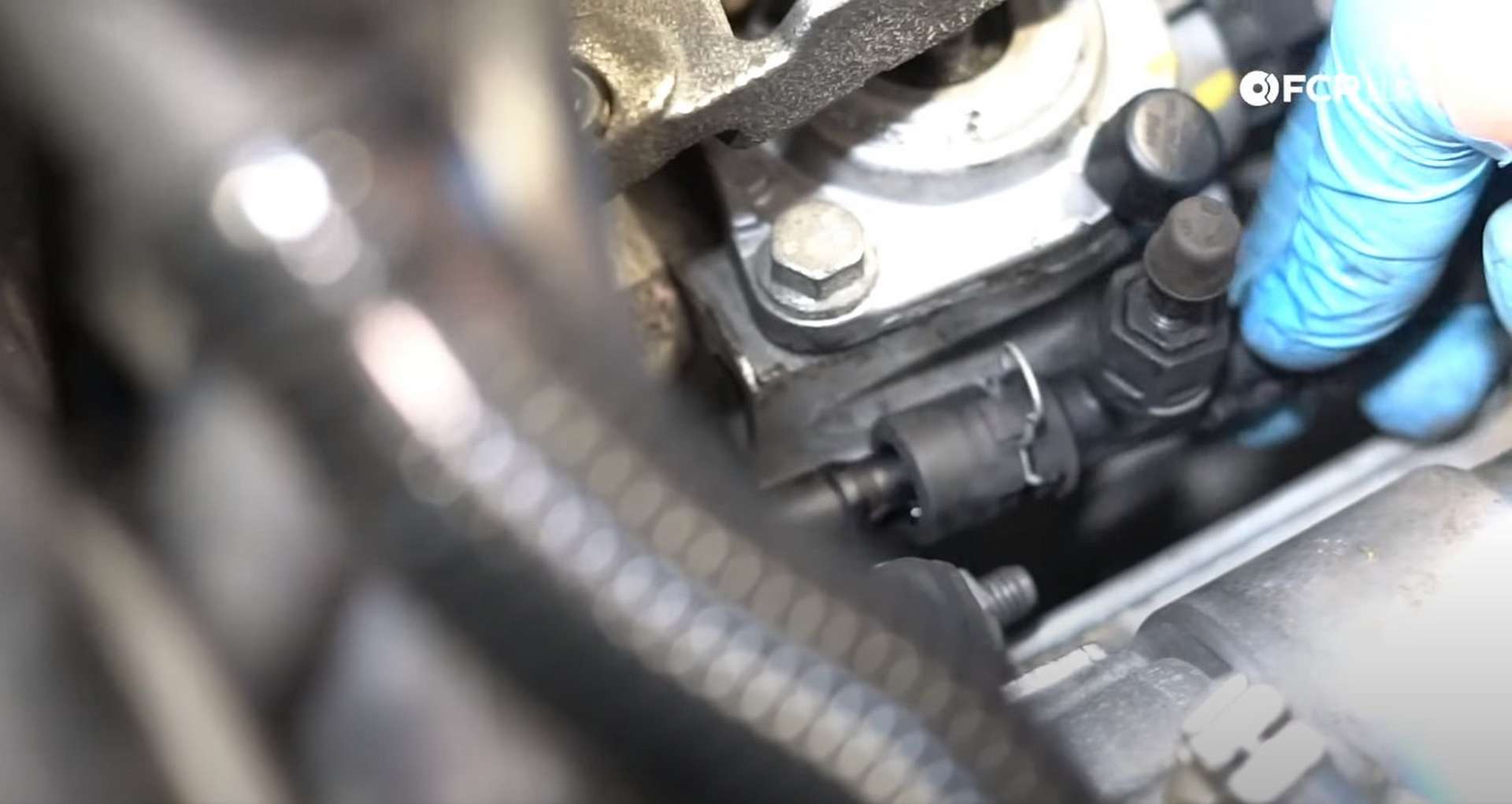 13-DIY_VW_GTI_Clutch-Job-Prepping-Topside-Transmission