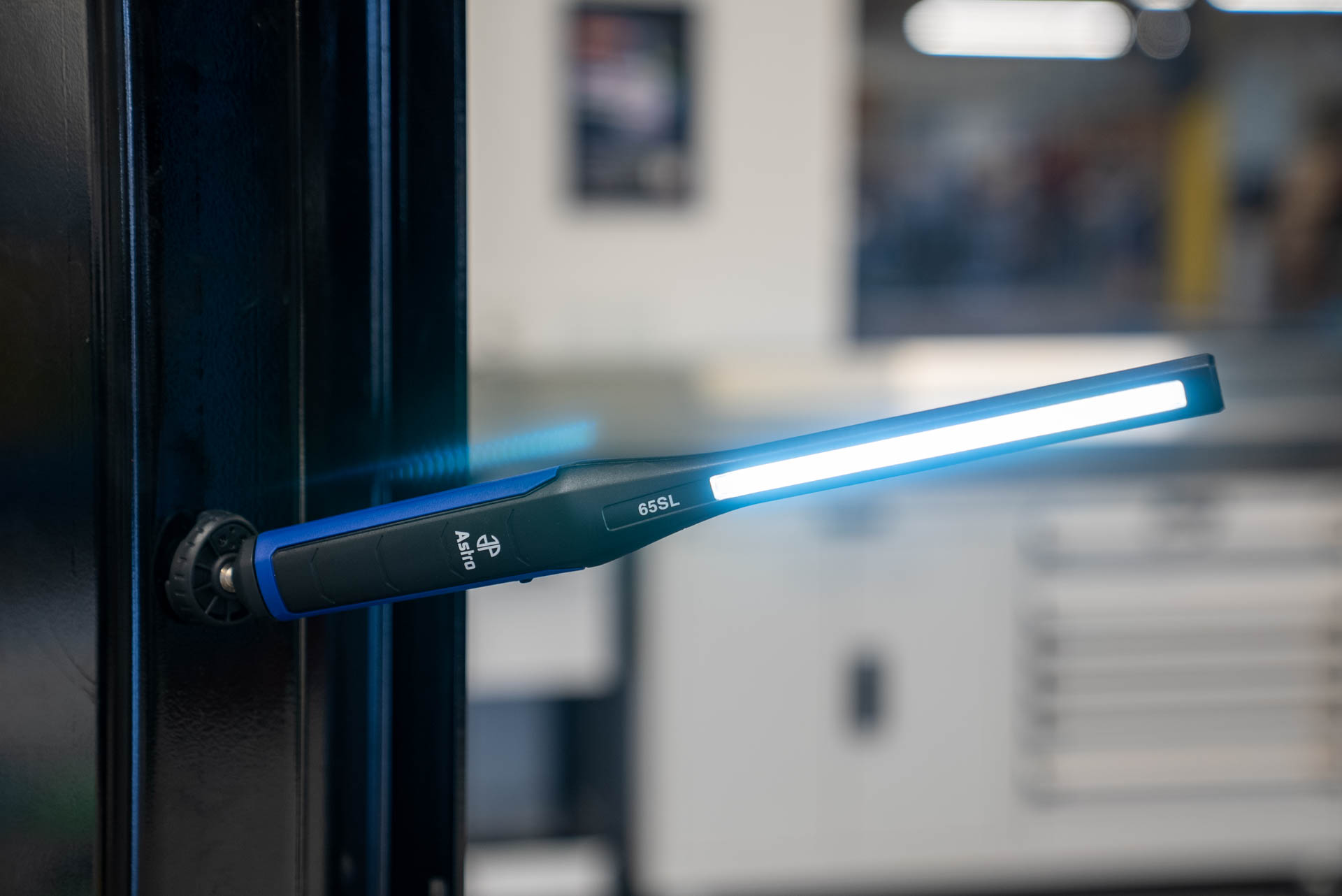 Cyber Week 2021 Top Ten Tools Astro Pneumatic LED Light