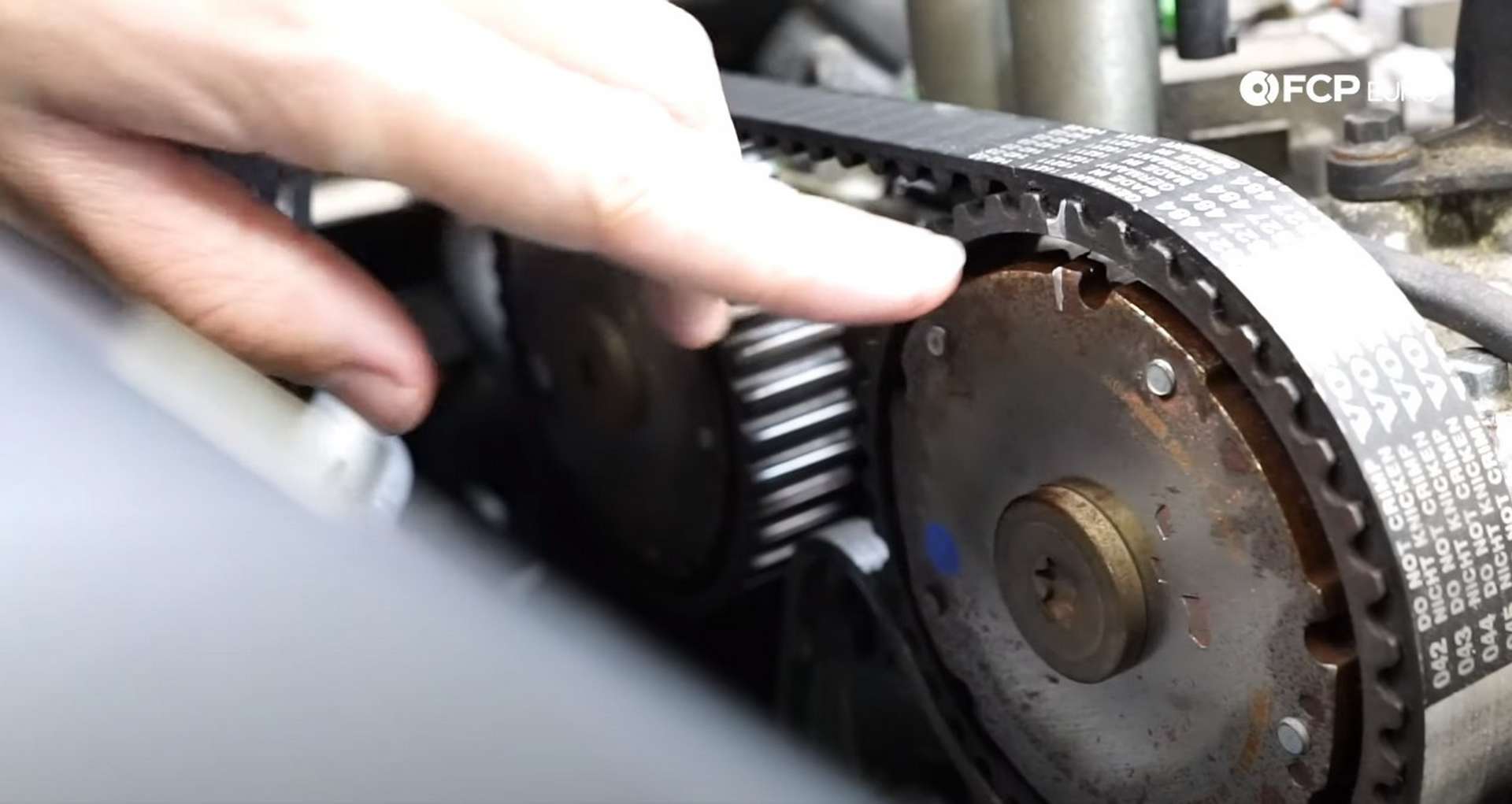 DIY Volvo P1 Timing Belt Replacement making the timing marks