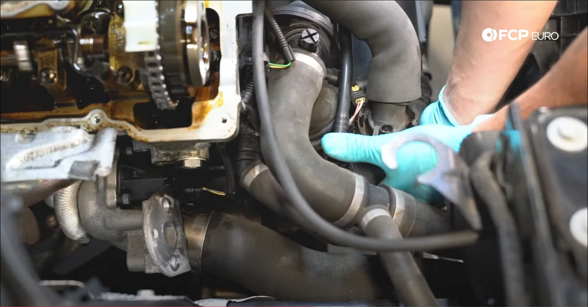 DIY BMW N20 Timing Chain fitting the lines and plug