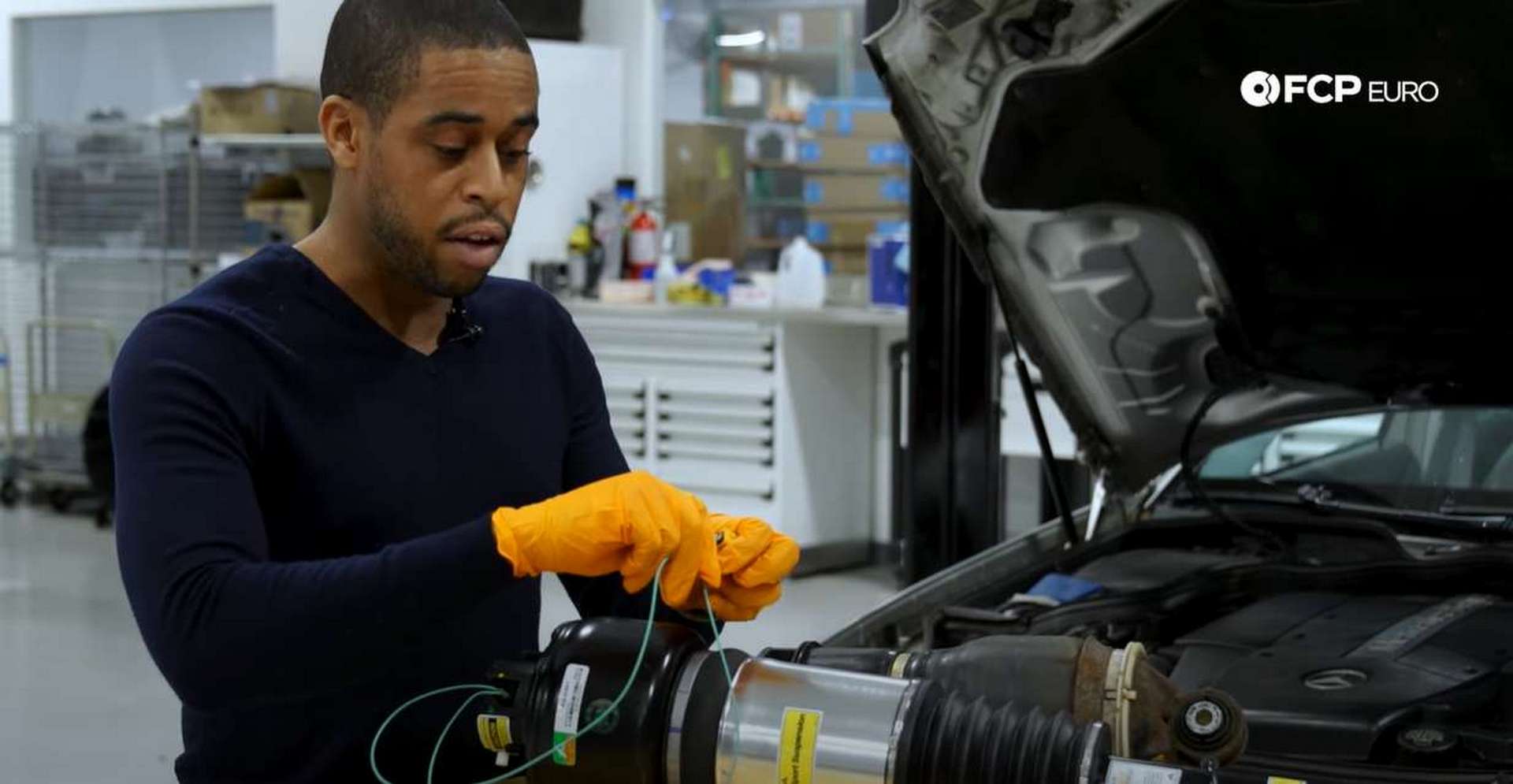 TechTip How To Release The Air From A Mercedes Air-strut connecting the wires to the battery