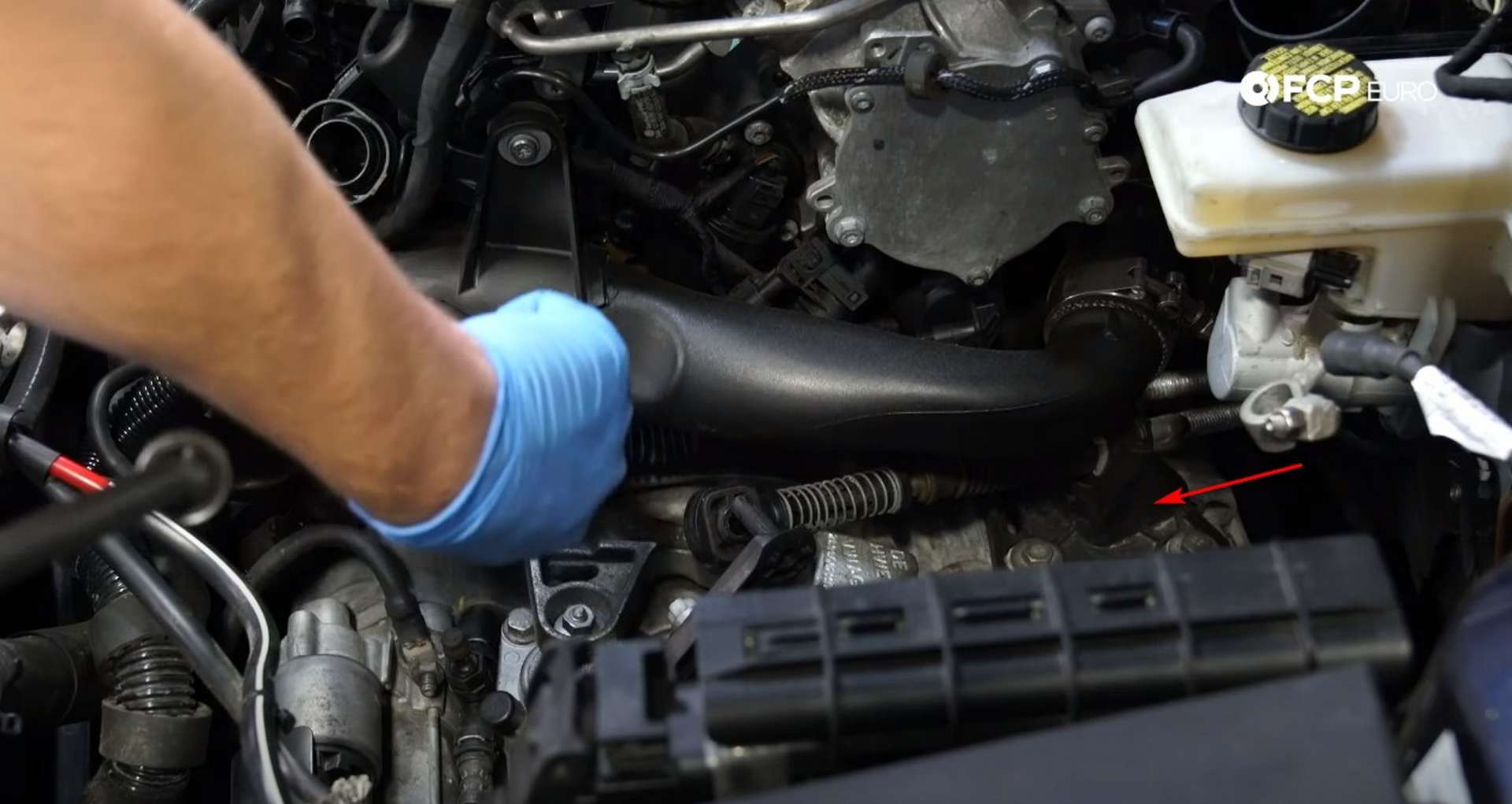 08-DIY_VW_GTI_Clutch-Job-Prepping-Topside-Transmission