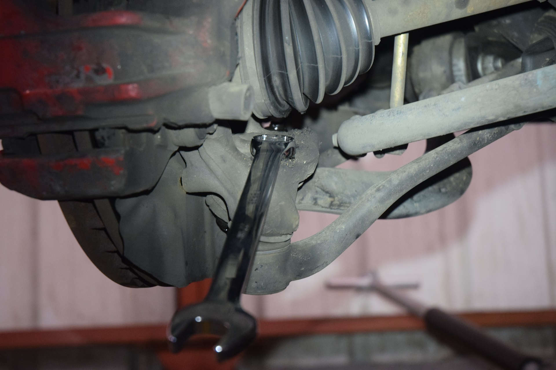 BMW E53 X5 Front Lower Control Arm 22mm nut