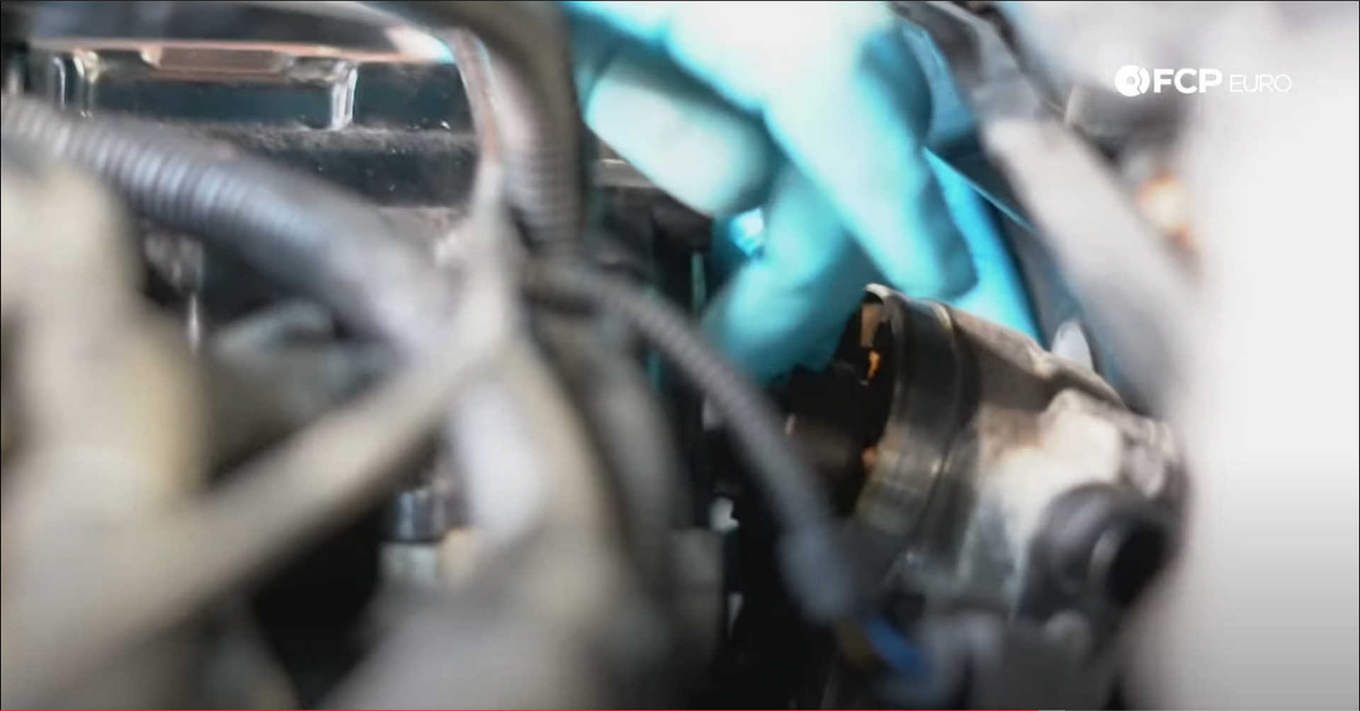 DIY BMW N20 Timing Chain aligning the flats on the vacuum pump