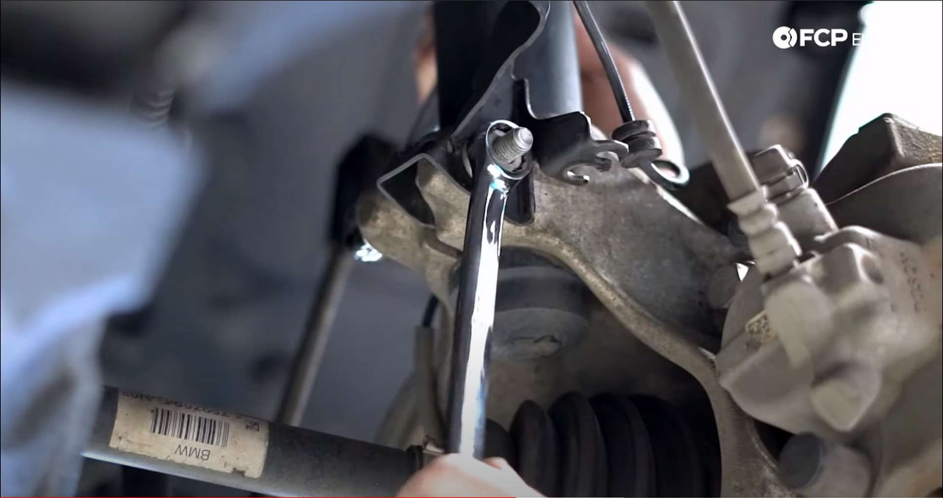DIY BMW F30 Coilovers removing the knuckle pinch bolt