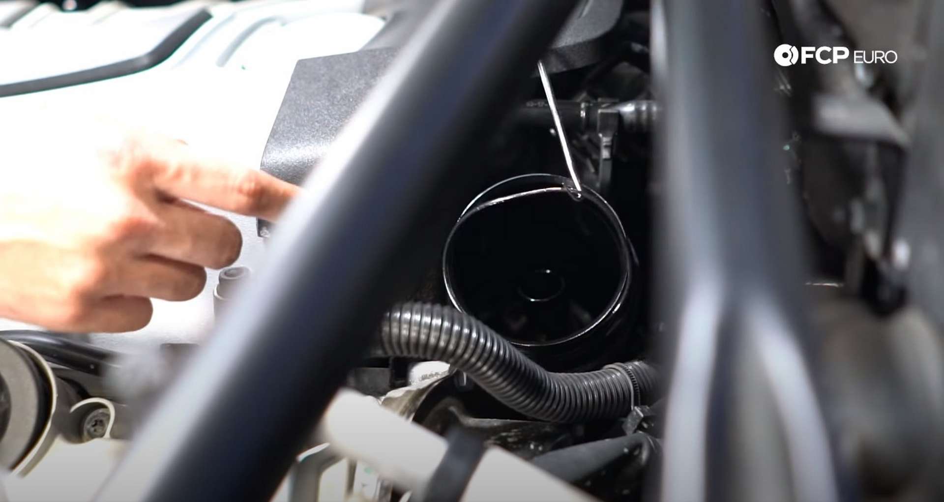 DIY Audi B8/B8.5 Oil Change removing the oil filter