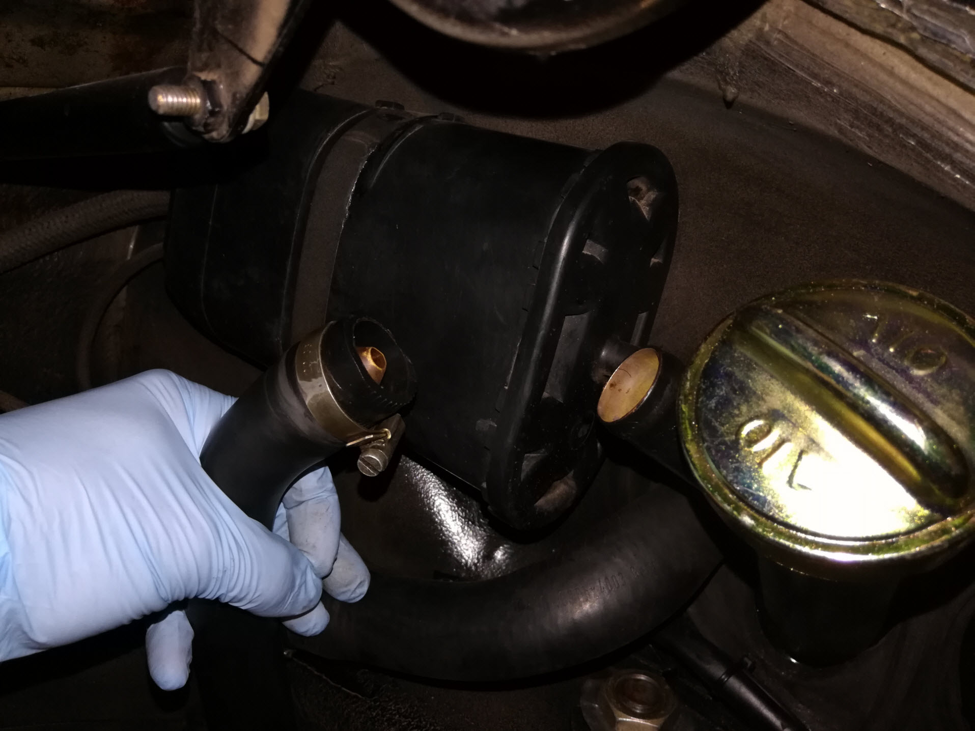 Porsche 911 oil breather hose removal.