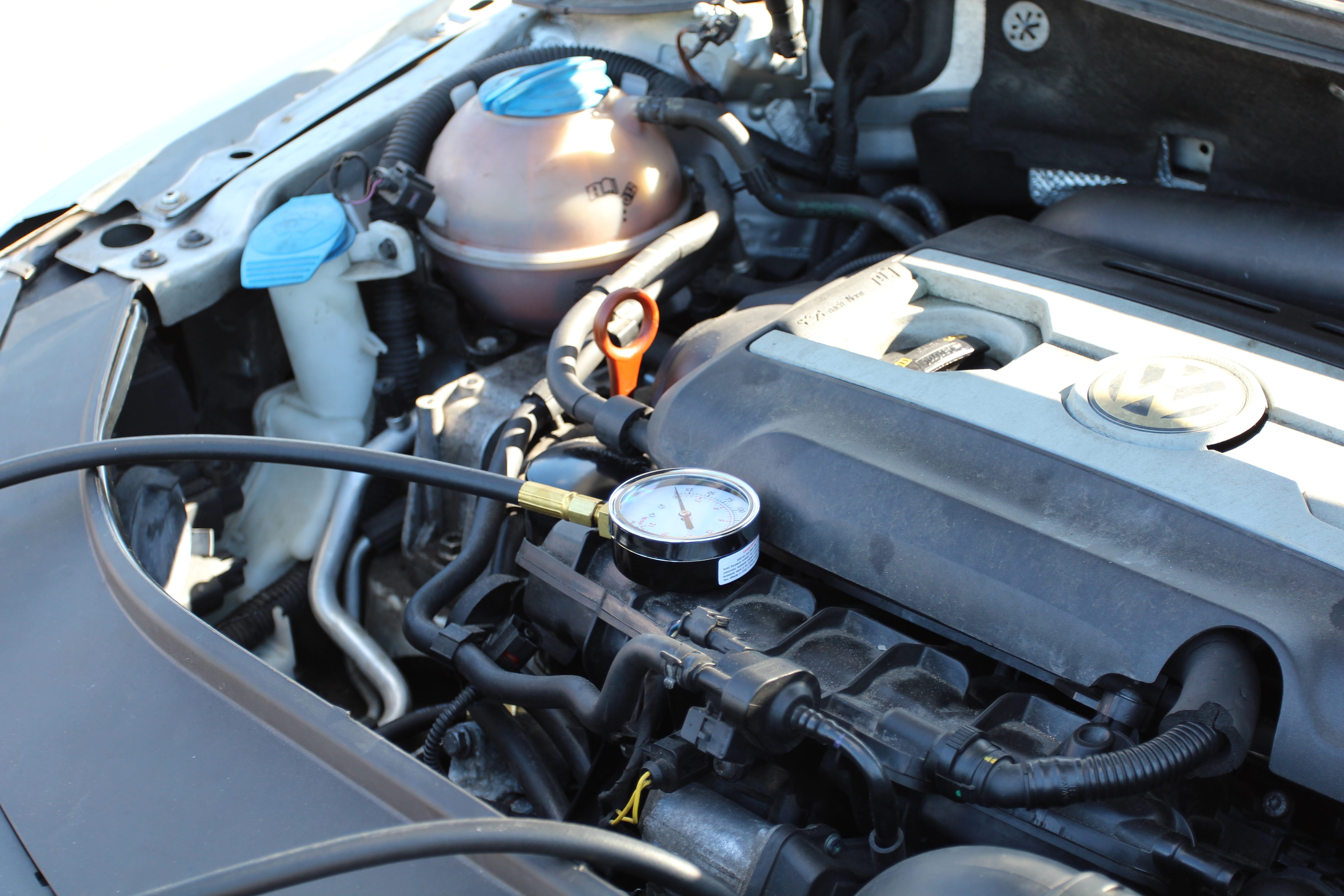 low-pressure-gauge-test-compression-level