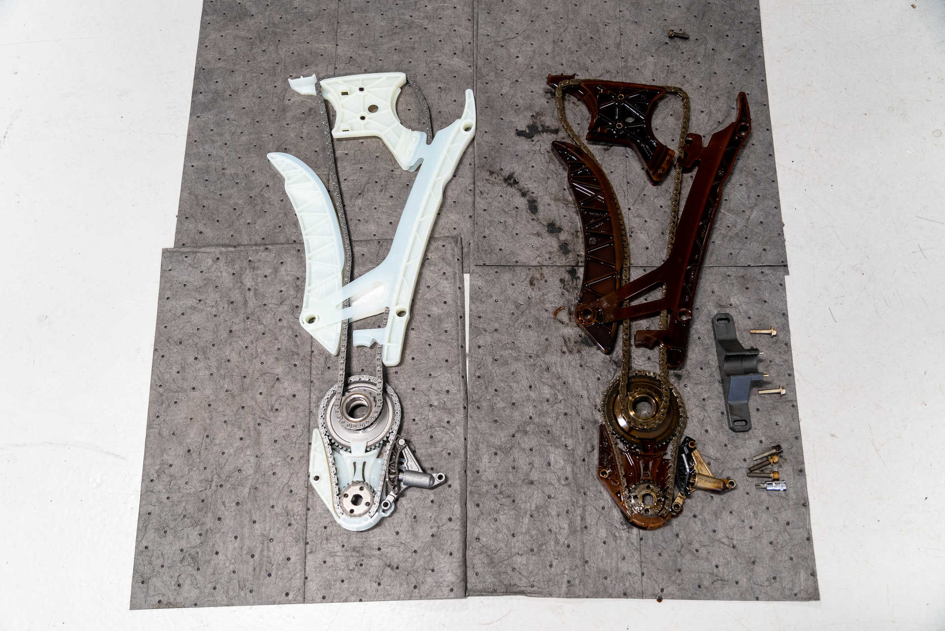 DIY BMW N20 Timing Chain assembling the new timing chain assembly