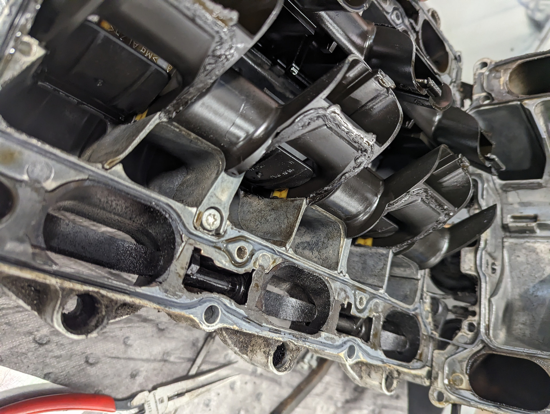 FCP_Euro_Mercedes_M272_M014_OE_Intake_Manifold_Flaps