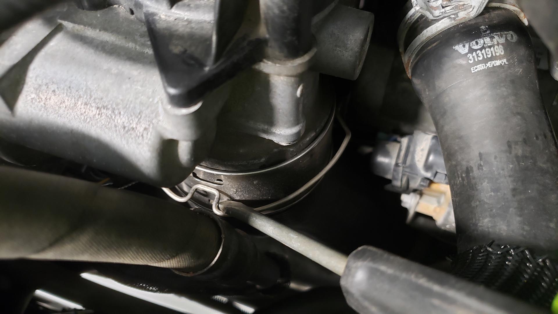 Volvo V60 P3 Water Pump Replacement Intake Clip